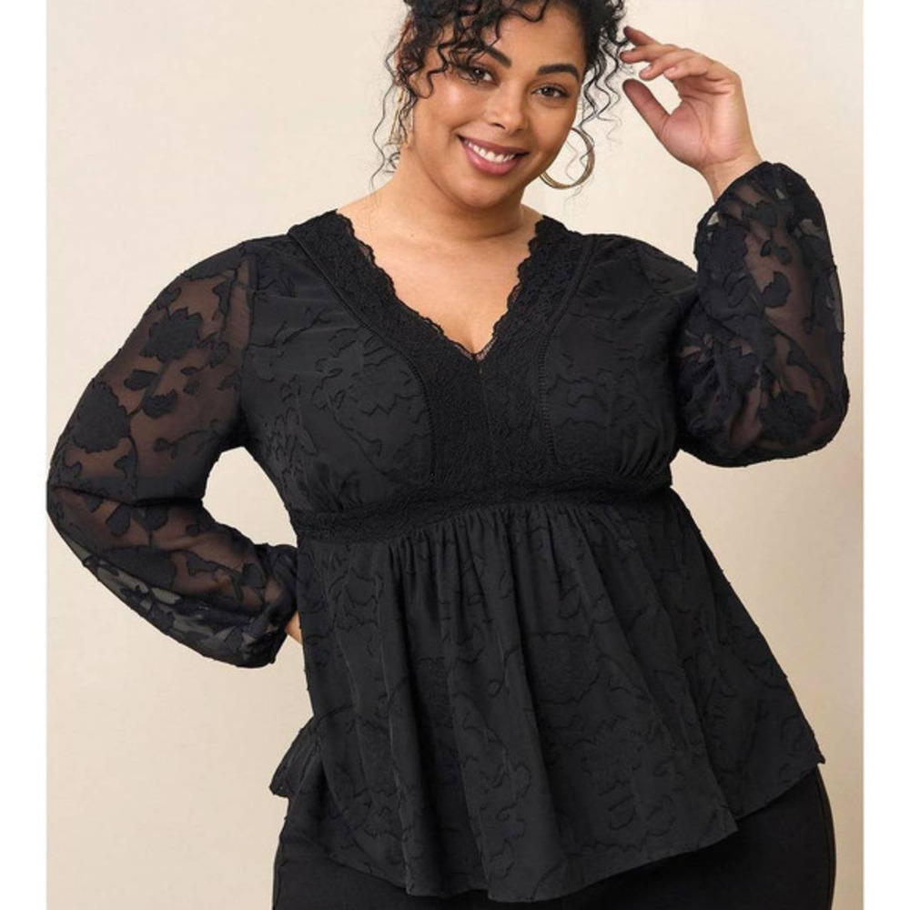 Torrid 2 (2X 18/20)‎ Sexy Black Chiffon Clip Floral Babydoll V-Neck Blouse Top